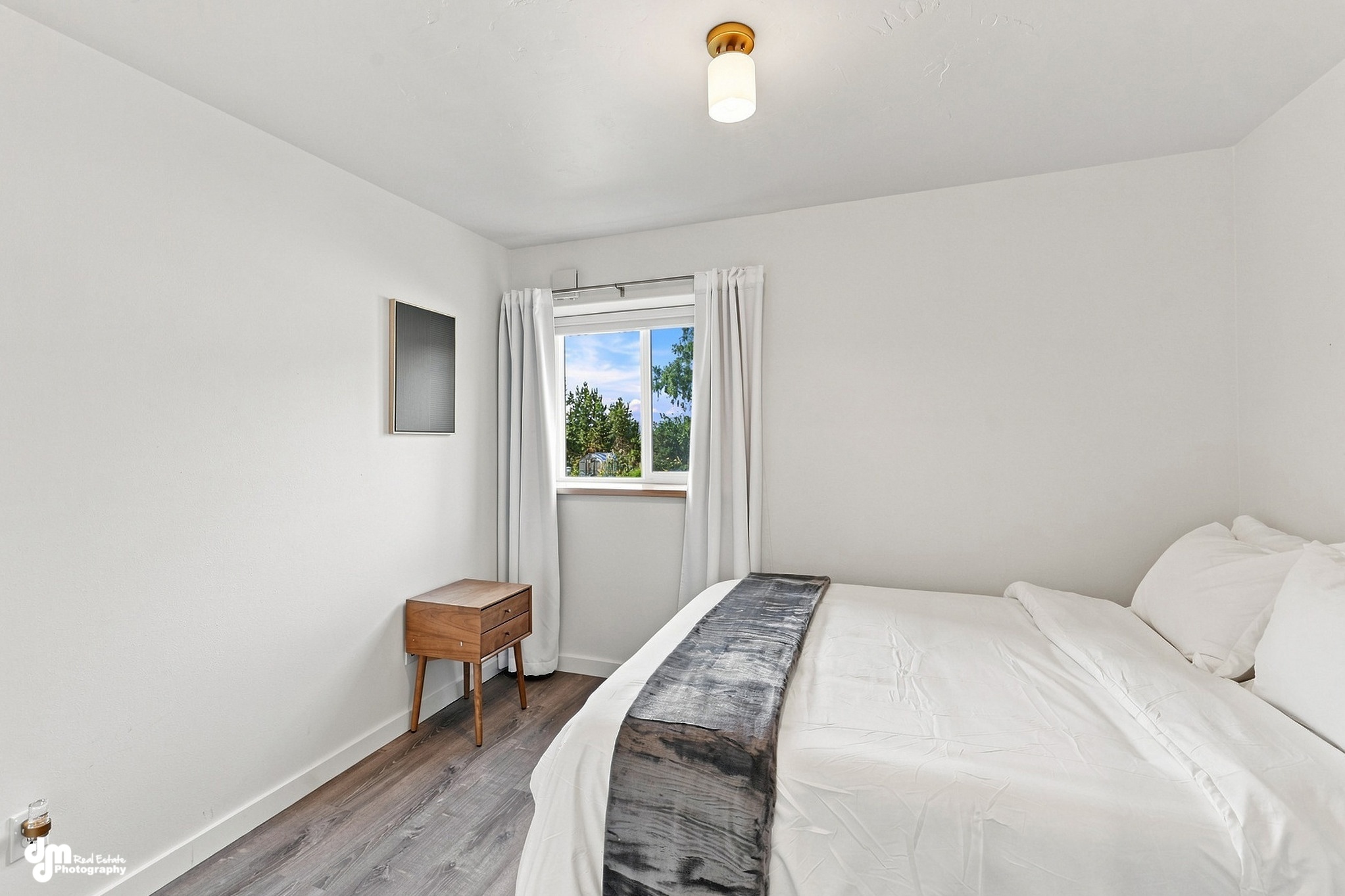 Second queen bedroom