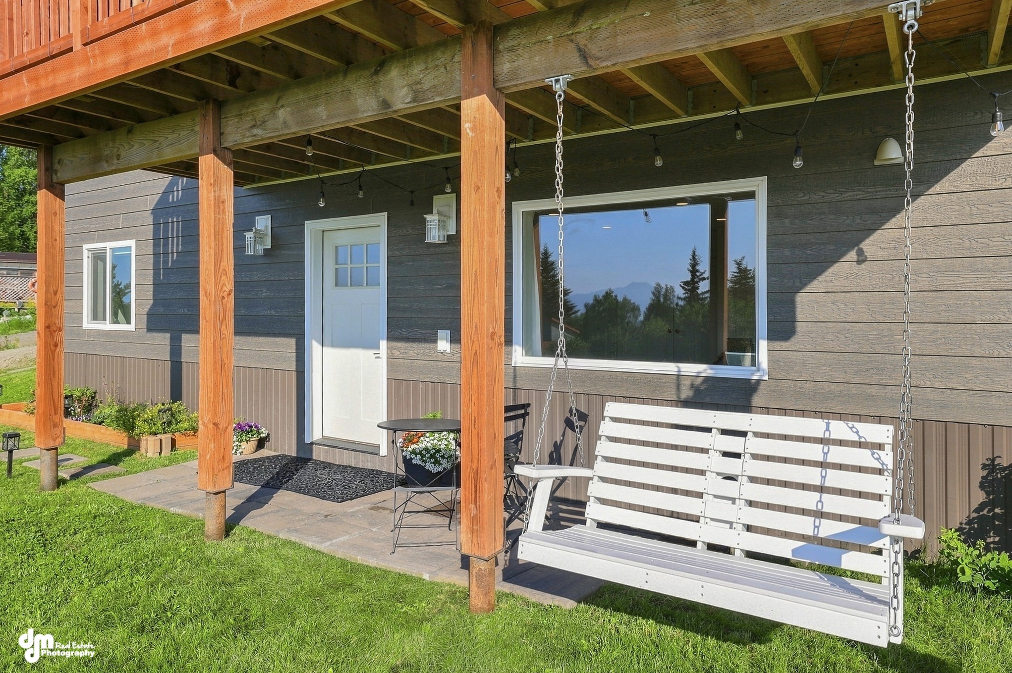 Covered private guest entrance